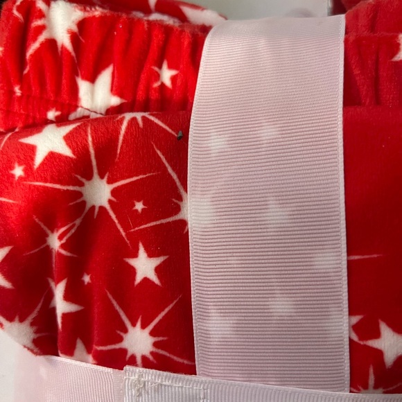 Pajamas Christmas red w/white Velour Sleep Set & Heat Sense Thermal Socks Bundle - Picture 5 of 7